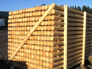 Wałki toczone drewniane słupki okrąglaki kołki palisada bale